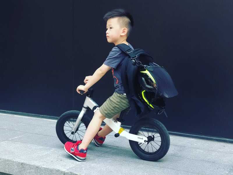 儿童滑步车车包bike8平衡车车包可装12寸10寸 可折叠装卡托尼头盔在类目 自行车/骑行装备/零配件, 骑行服饰/骑行装备, 自行车包中 - 来自Buy2taobao.com提供专业的淘宝代购服务