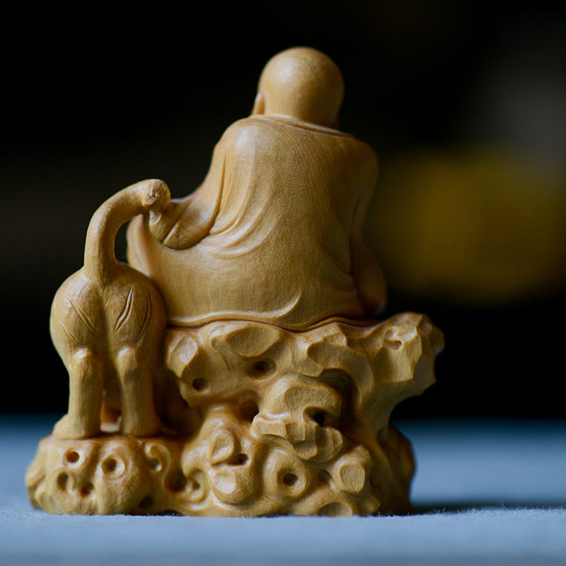 林建军大师作品黄杨木雕件 伏虎罗汉 精微透雕 雕工精湛
