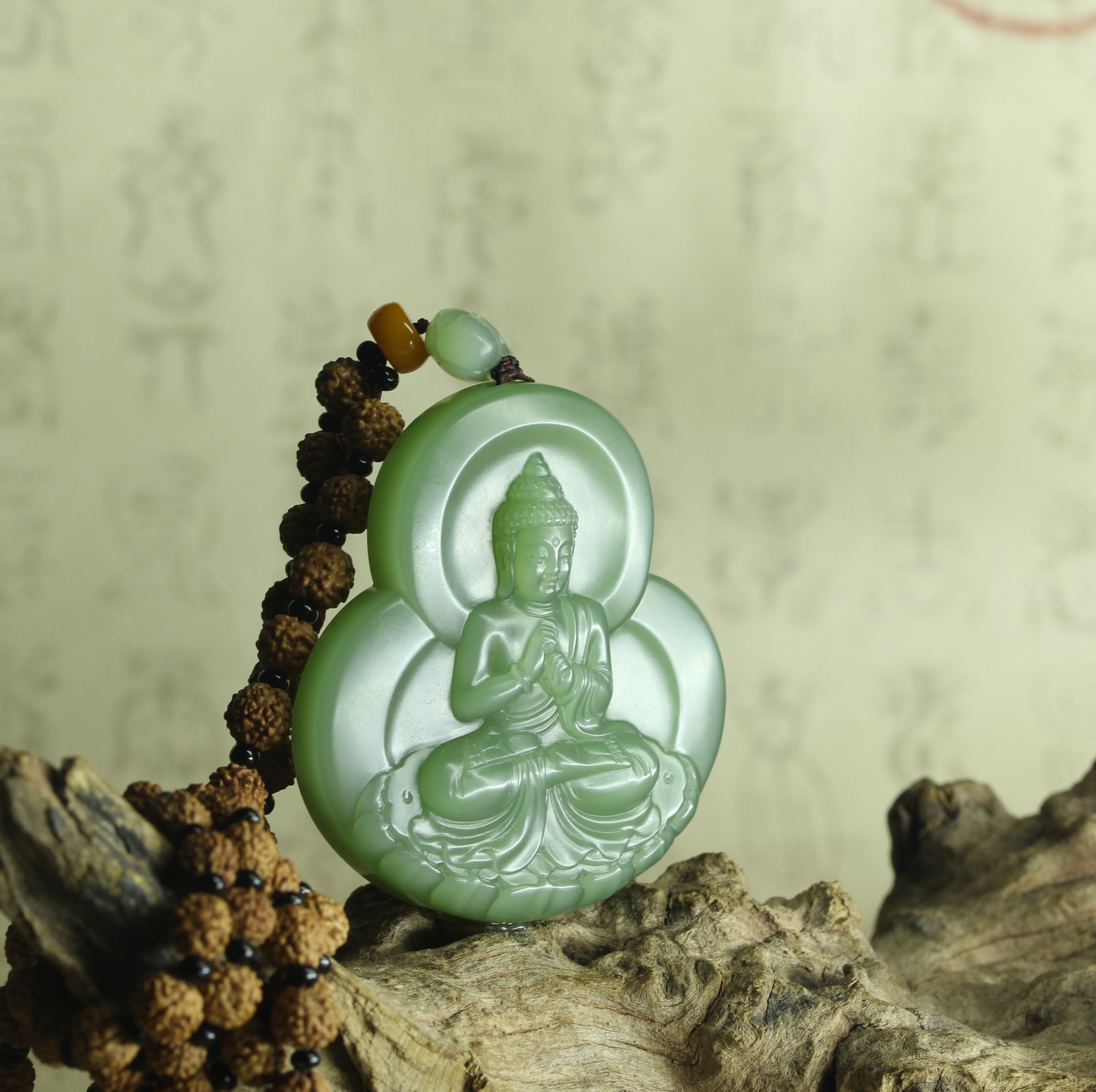 海派玉雕大师罗辉作品 和田碧玉 大日如来 47.3g