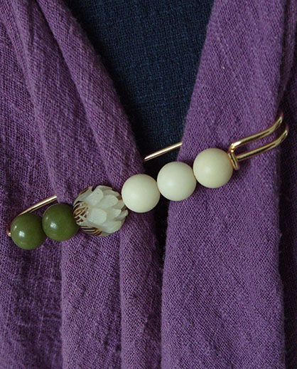 Lotus Bodhi Pin Brooch Women Corsage Shawl buckle Coat with sweater White and green Handmade jewelryin the Accessories/Fashion Jewelry, Brooch category - from Buy2taobao.com to provide professional Taobao agent buy service