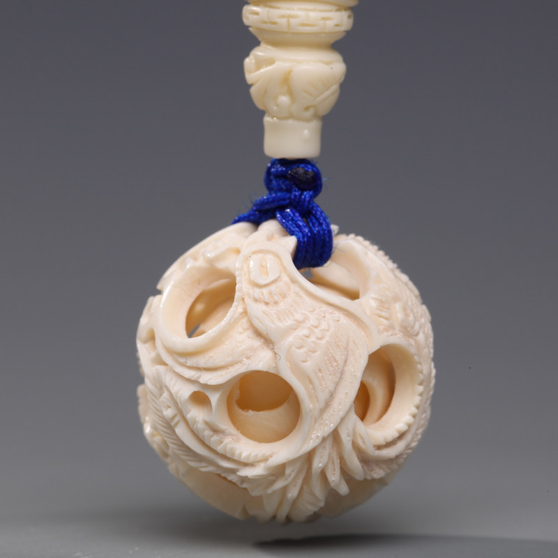 【玲珑如意】天然西伯利亚猛犸牙多层透雕鬼工球挂坠