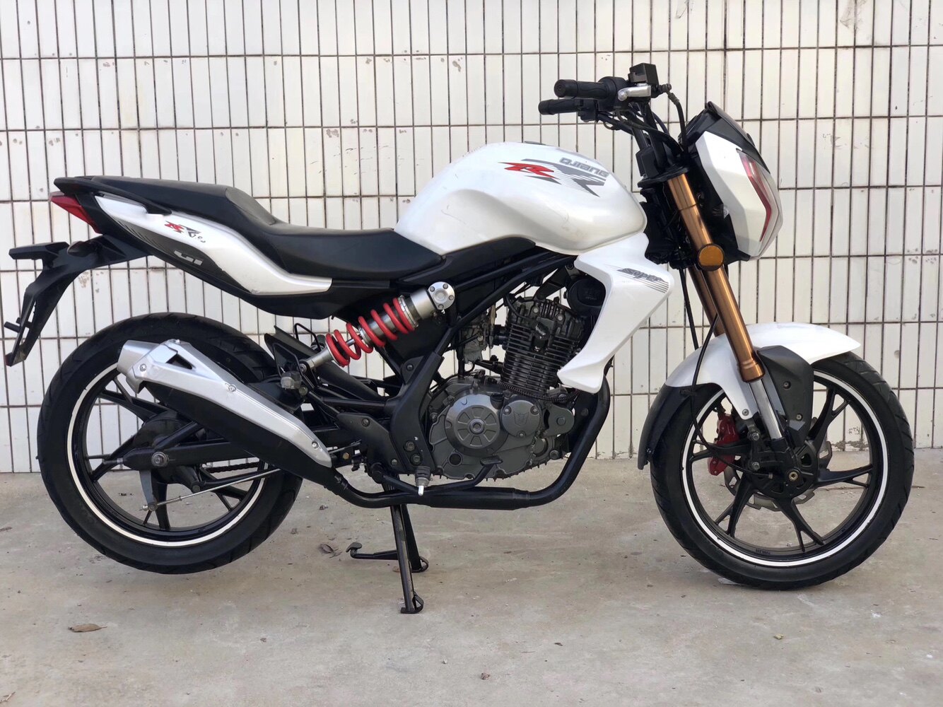 二手原装进口钱江贝纳利蓝宝龙150cc街车摩托车跑车 旅行车重机车