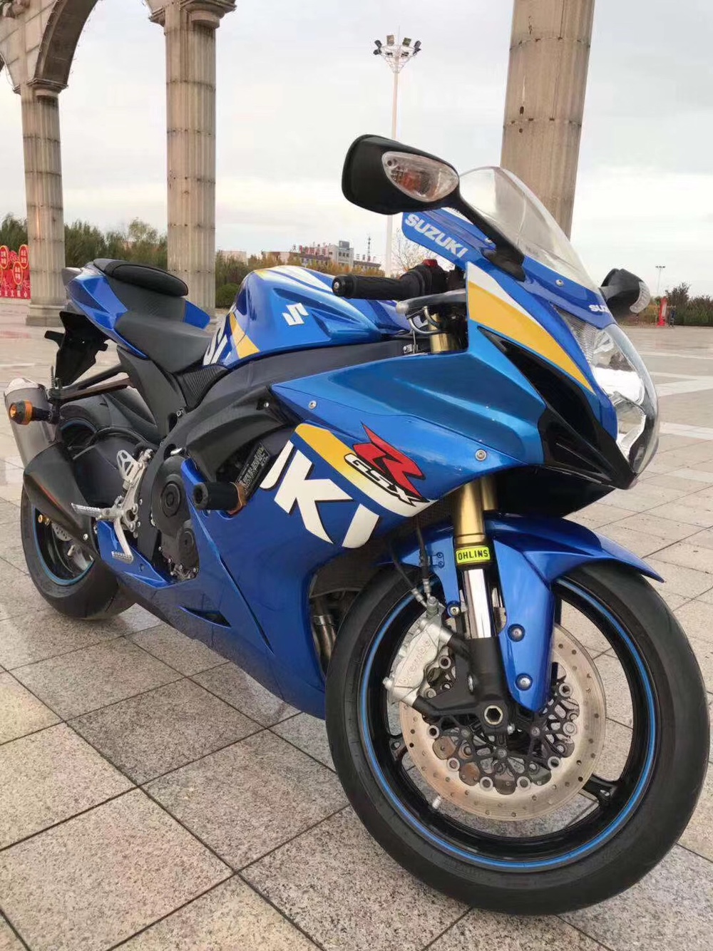 二手原装进口铃木gsx600cc跑车摩托车四缸水冷重型机车趴赛公路赛