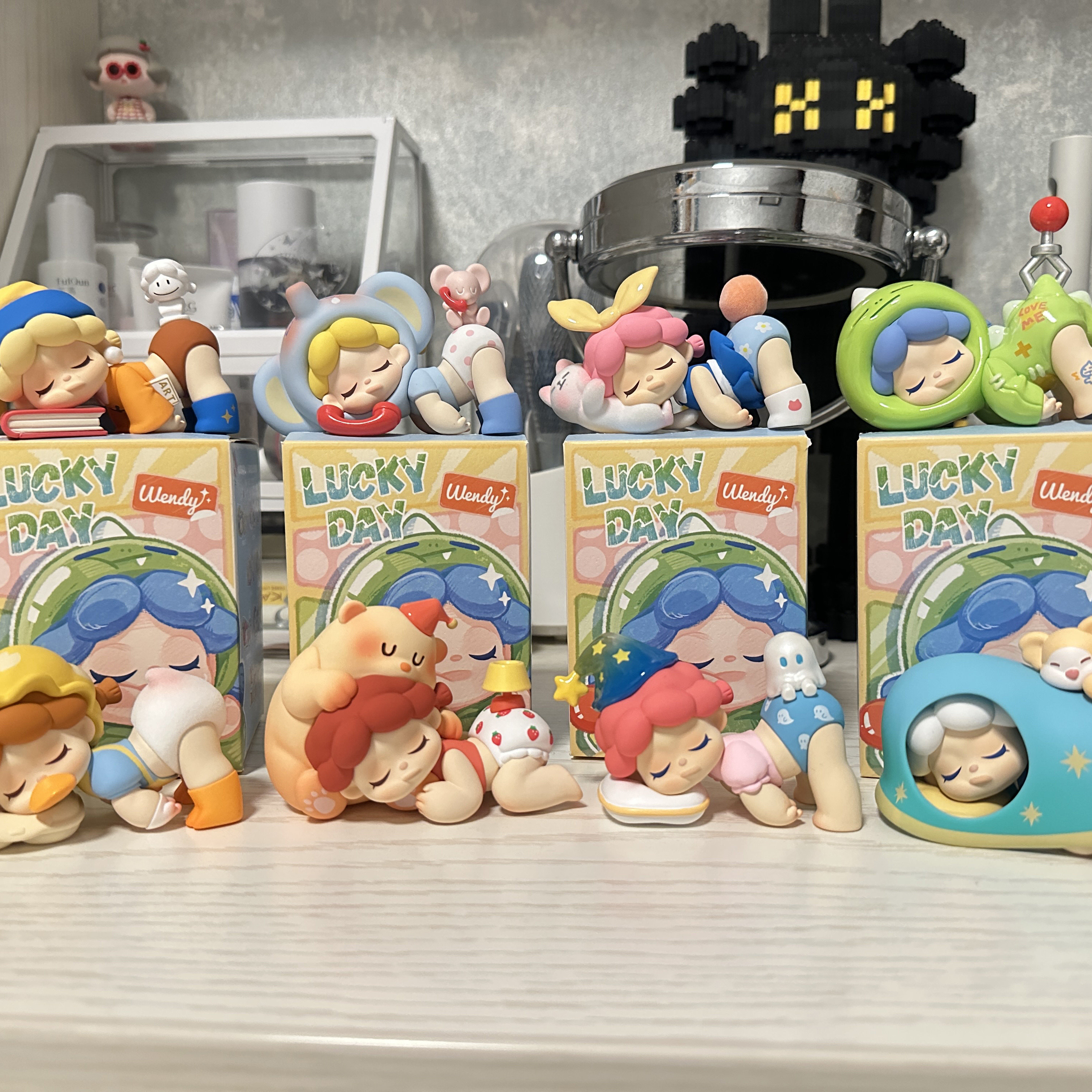 00折后价￥50正版wendy今日小确幸系列盲盒梦境收藏家二代潮流玩具