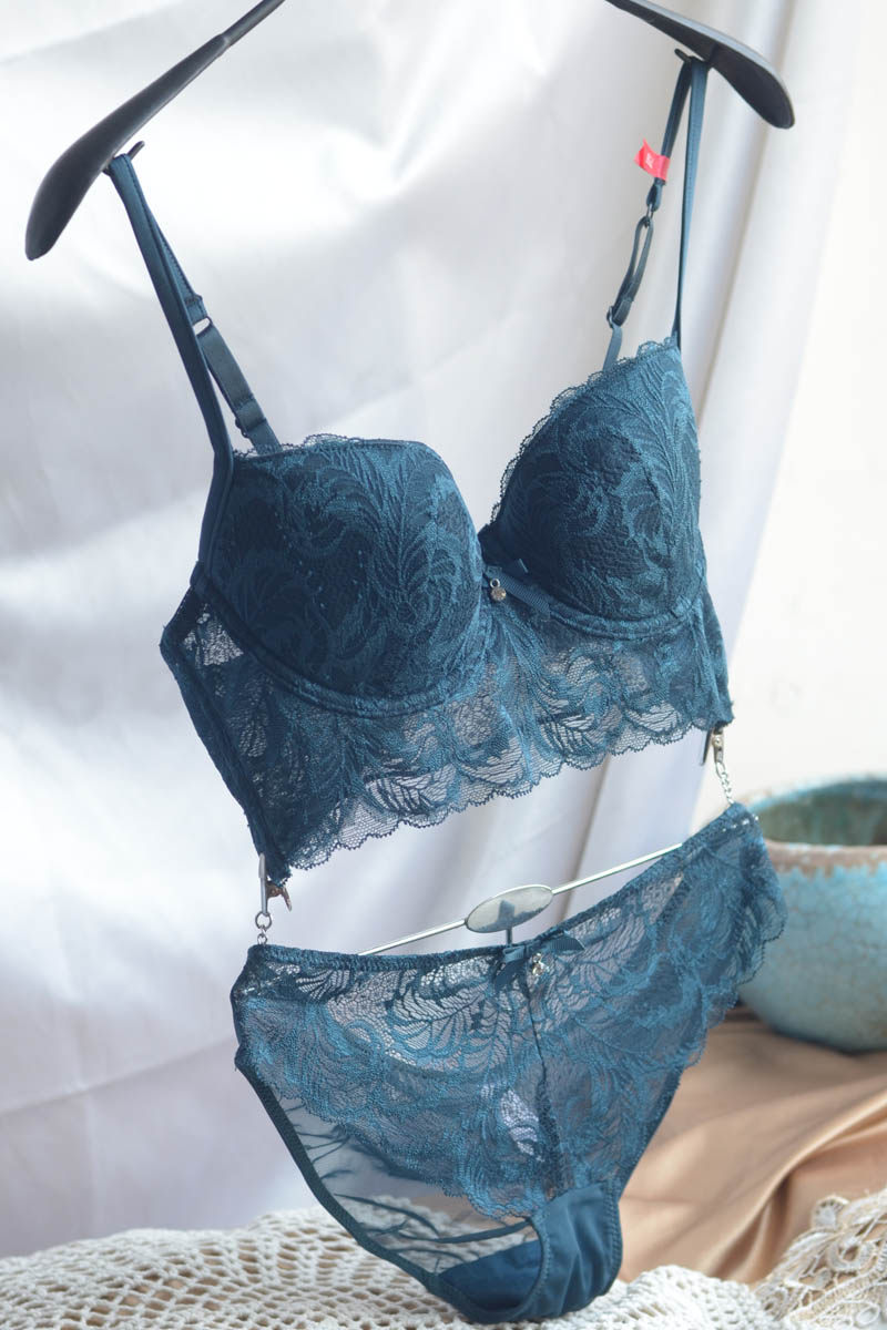 神秘福袋衣服_感恩福袋 舒适内衣胸罩有钢圈薄杯70abc欧美性感唯美