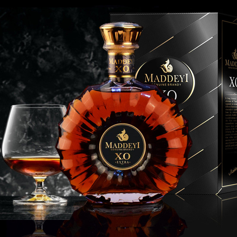 正品洋酒x.o brandy马谛邑法国进口xo白兰地700礼盒装40度ktv基酒