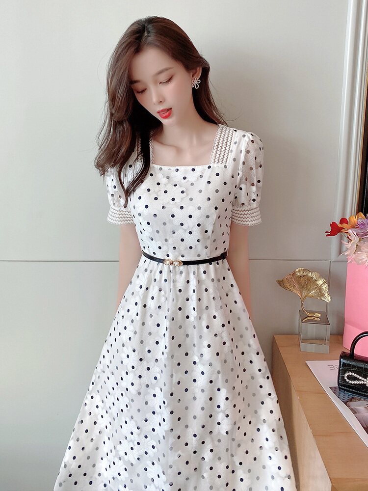波点连衣裙女夏薄款2022夏季新款法式长裙收腰气质高级感白色裙子