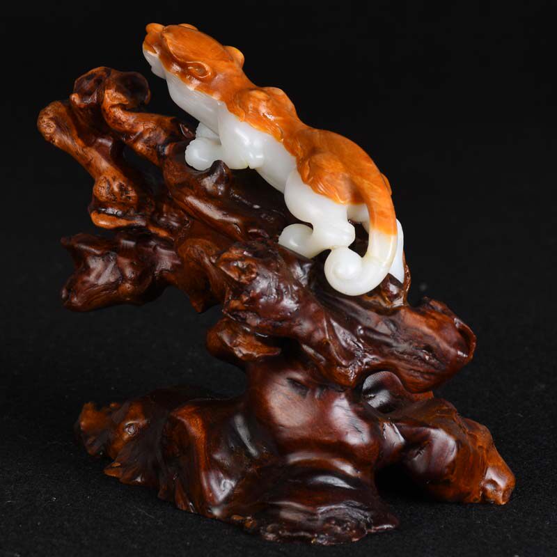 迎新年玉雕大师梁振精品荟萃.  拍品详情 进入该拍品专场