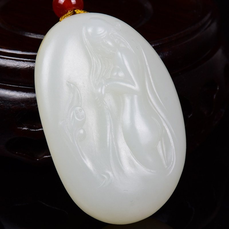 源头好货-镇平河南省玉雕大师崔照乐 和田玉 美女挂件 33.06g