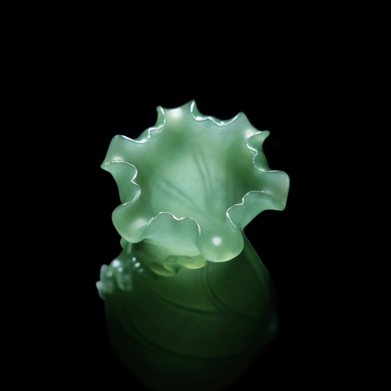 【即拍即得】中国玉石雕刻大师张春风作品荷叶瓶文房茶室摆件