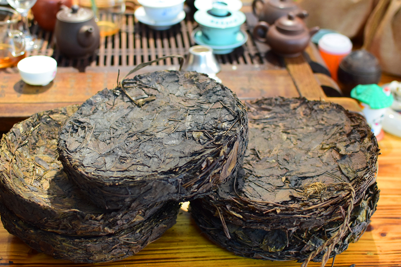 农家老六堡茶 老茶婆饼 手工六堡茶饼 400克 十年陈|msdalam kategori teh, teh hitam (baru), Enam Fort teh - dari Buy2taobao.com untuk memberikan perkhidmatan ejen Taobao profesional membeli