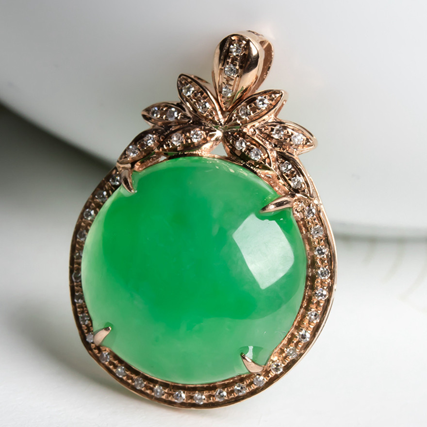 18k金伴南非钻镶嵌天然a货翡翠满色蛋面吊坠 2.96克