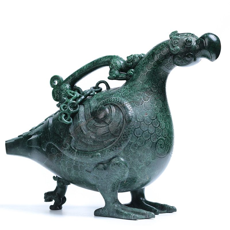 源头好货-四会 林凡作品《赵卿鸟尊》豆种满色翡翠摆件 重量未称