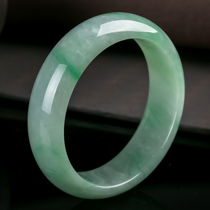 a货翡翠冰糯种宽条飘绿手镯 74.99g 内径55.2mm