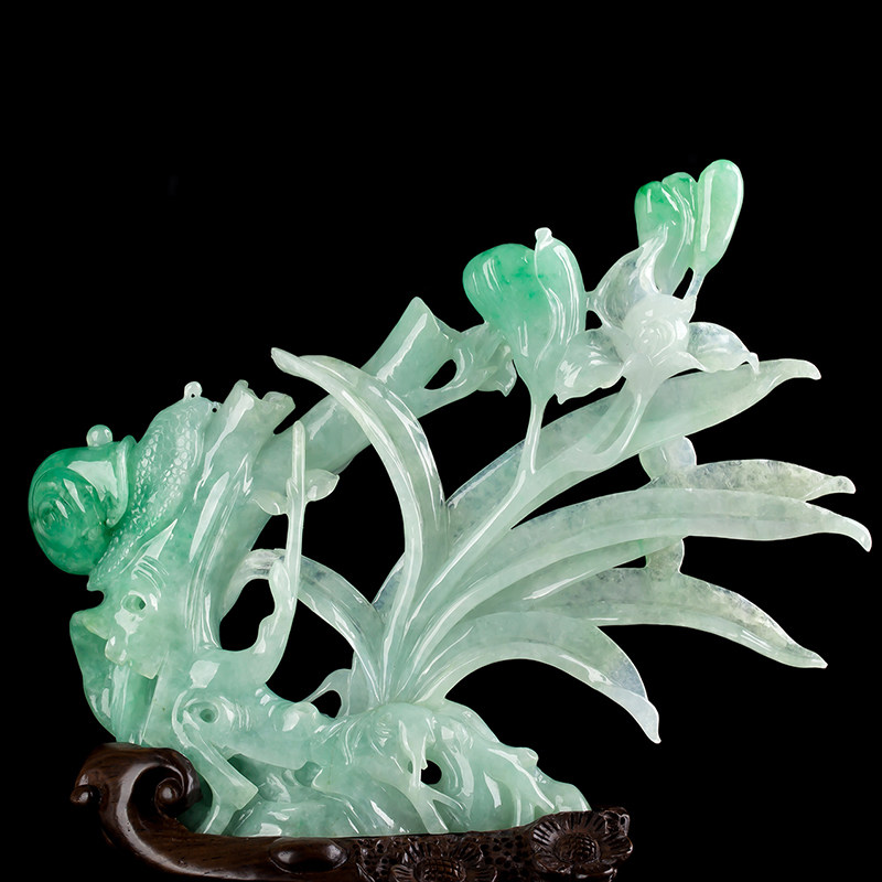 常万停工作室作品 得玉旺翡翠 冰糯种带绿兰花摆件 0.36kg - 拍卖