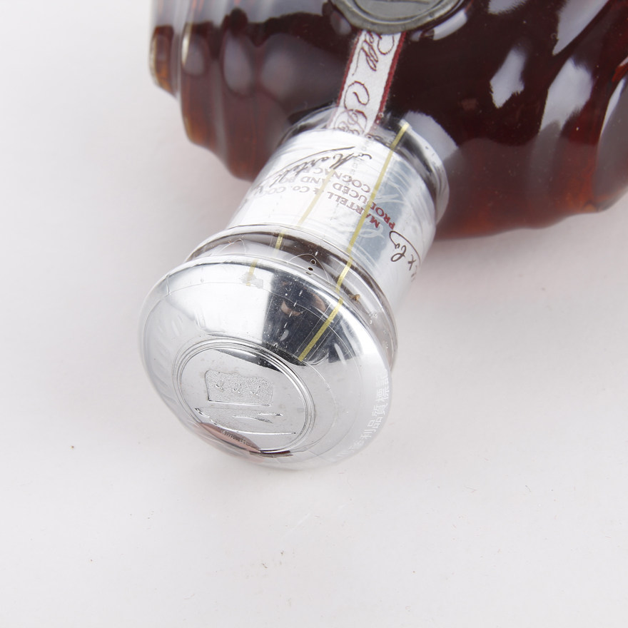 35. 约90年代 马爹利红带蓝章xo干邑 700ml 40度