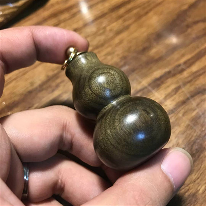 热销葫芦手把件 沉香木_金丝楠木乌木葫芦把玩件文玩鼻烟壶手把件金丝