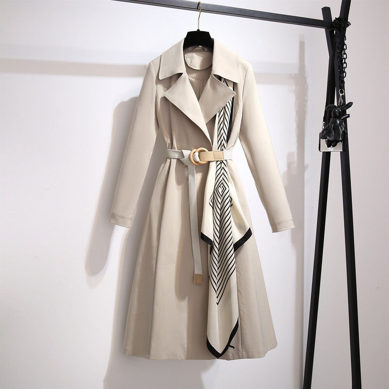 样板房女士衣帽间衣柜装饰品衣帽间陈列衣服道具米色风衣外套摆