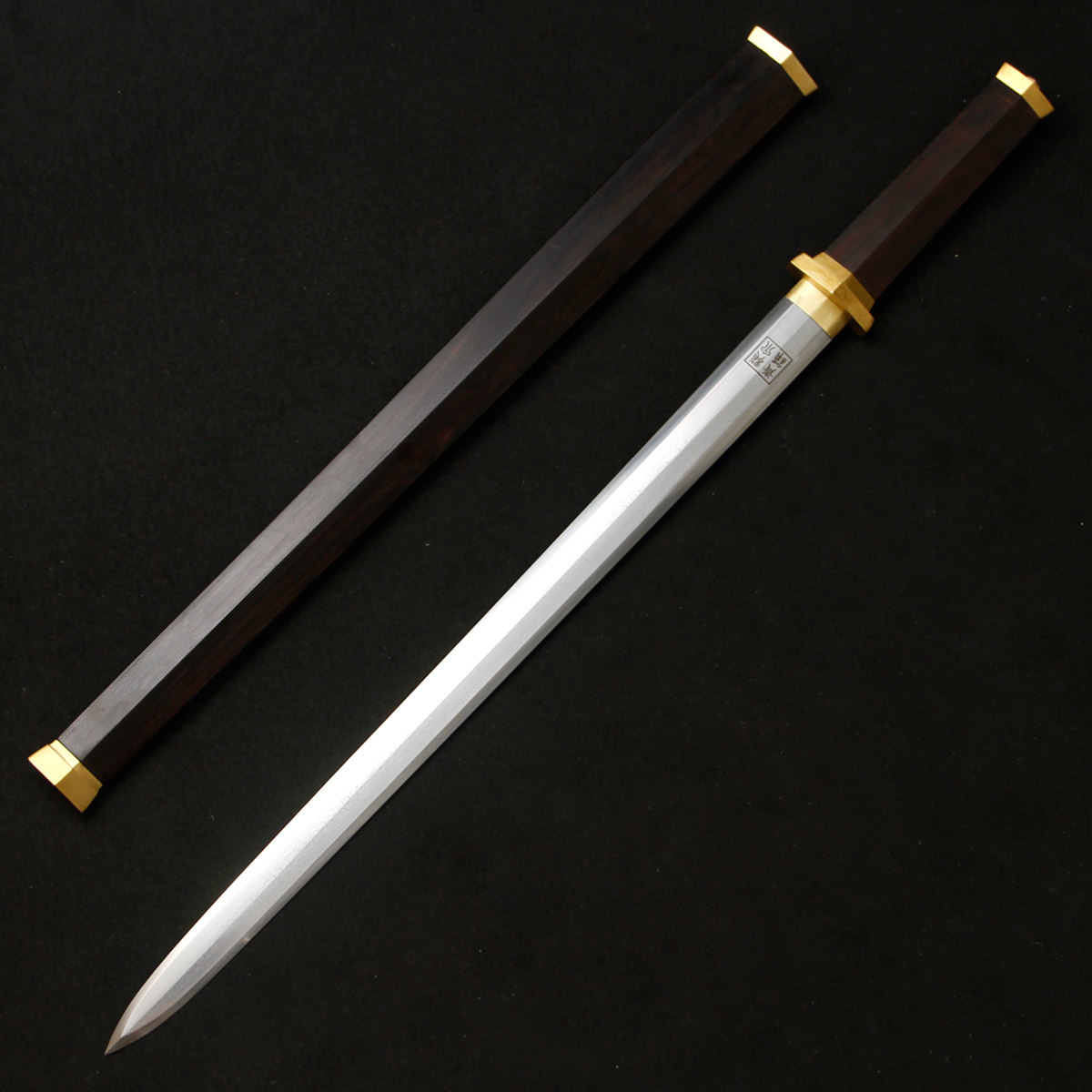 三角八面汉剑(未开刃) 谢明荣 高级工艺美术师