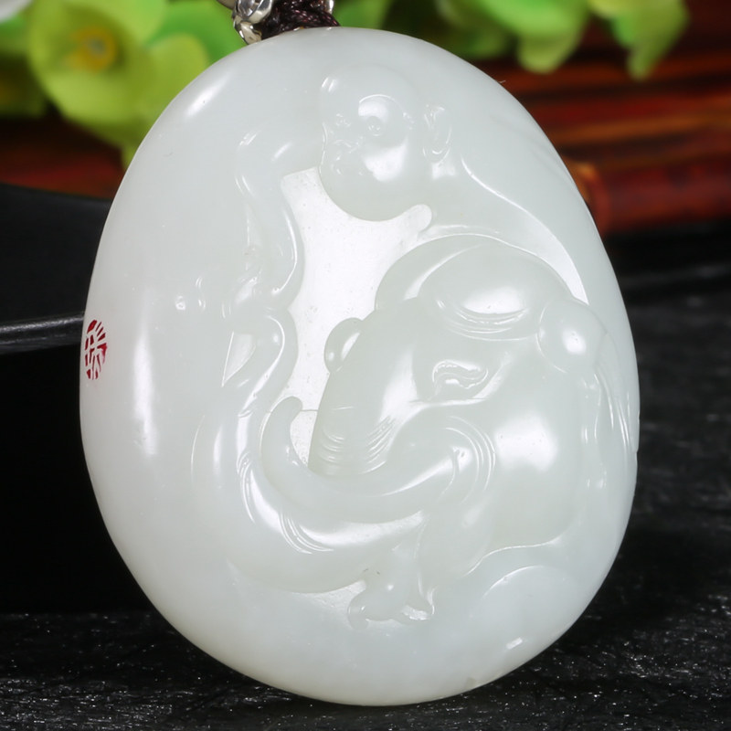 省级玉雕大师段瑞生作品 和田玉白玉封侯拜相73.625克