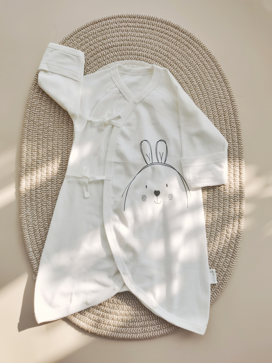 婴儿纯棉系带长袖蝴蝶衣新生儿0-3-6个月连身衣男女宝宝哈衣爬服