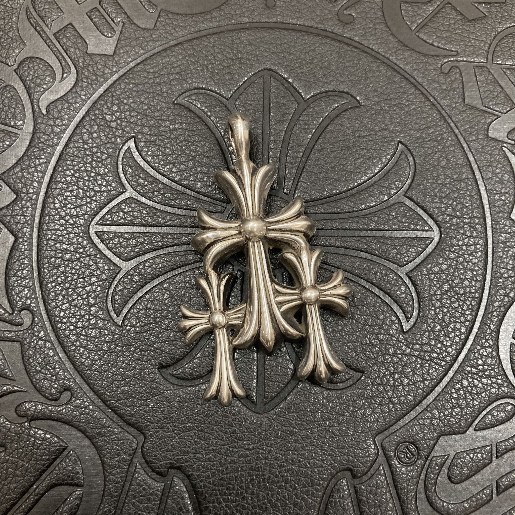 克罗心十字架项链