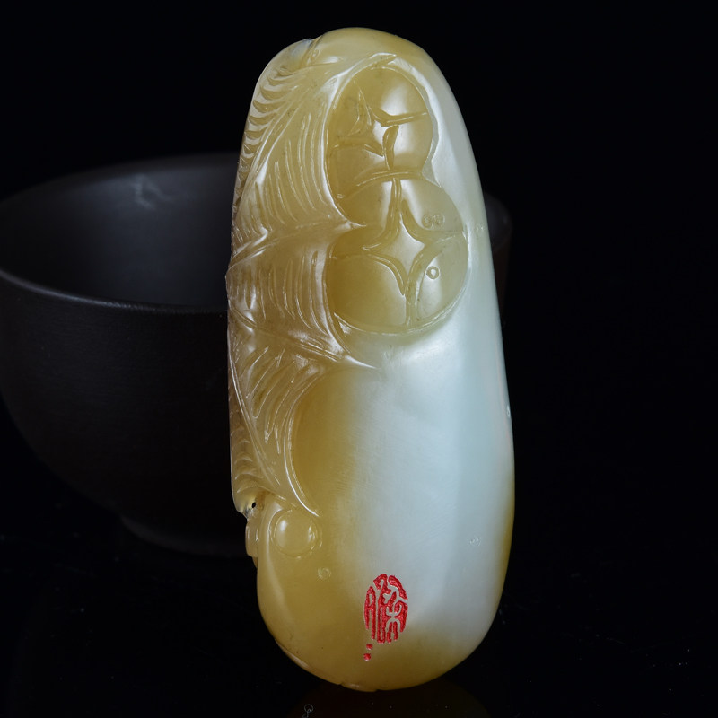 梁振大师雕刻和田玉 喜从天降 40.73g