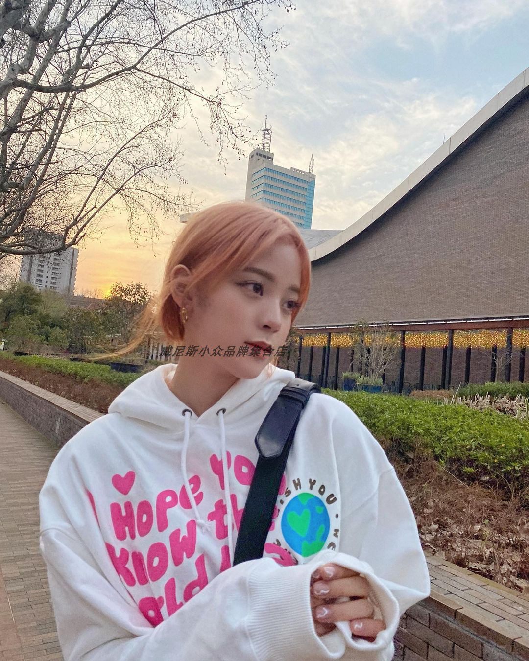 韩国现货欧阳娜娜同款noko环保地球字母宽松连帽卫衣男女情侣潮牌