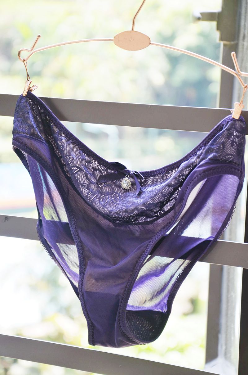 女人内衣内裤透明