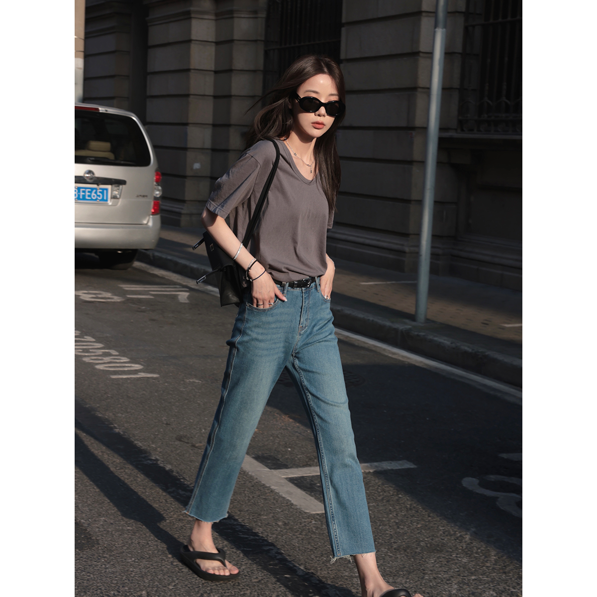 张贝贝ibell环保染色直筒显瘦毛边法棍裤女设计感休闲九分牛仔裤