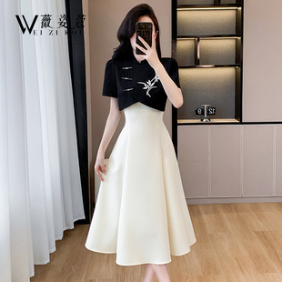新中式连衣裙2024新款女夏季国风时尚气质洋气时髦吊带裙两件套装