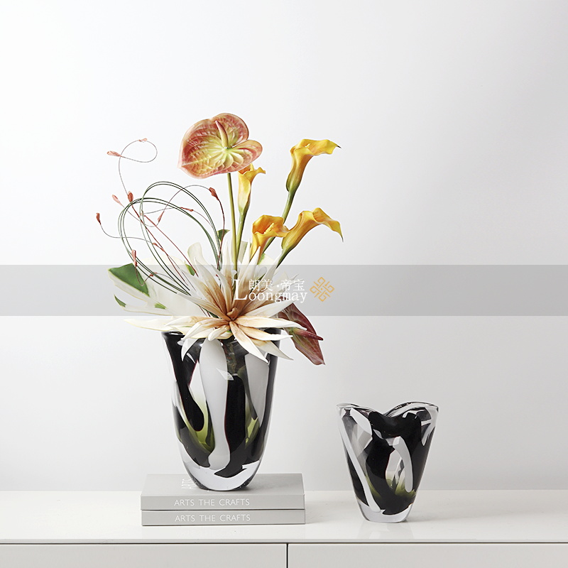 轻奢高级感扭曲加厚玻璃花瓶插花样板房餐桌水养花器花艺家居摆件