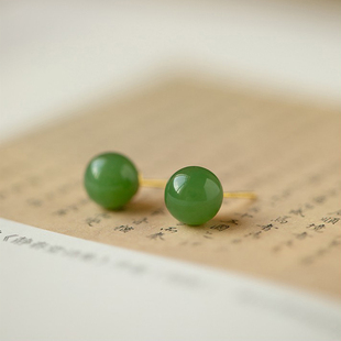 翡翠耳钉s999纯银碧玉绿色和田玉耳饰新中式气质阳绿珠子玉髓耳环