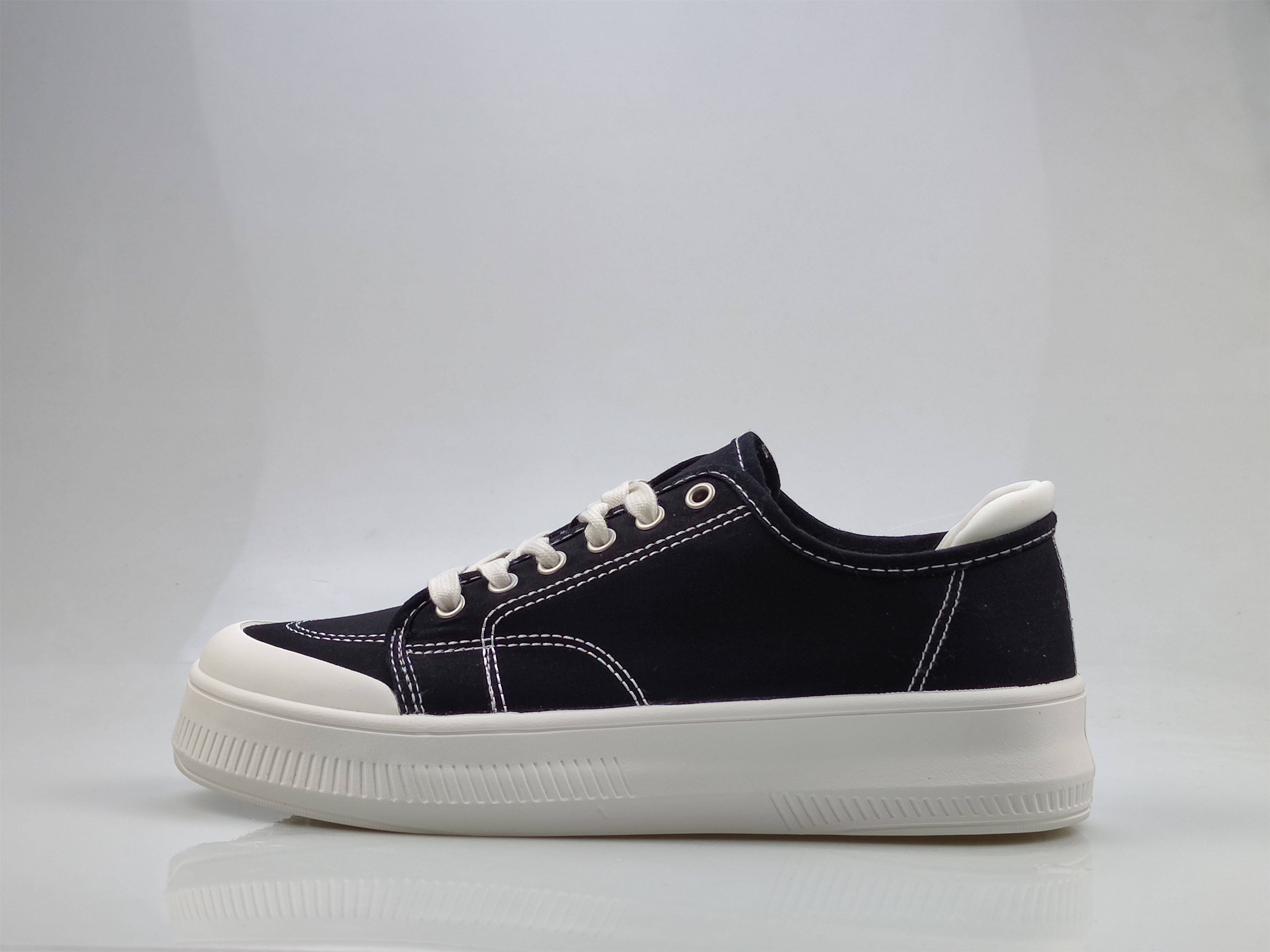 hotwind热风帆布鞋女德训鞋全新正品春秋新款断码清仓韩版休闲