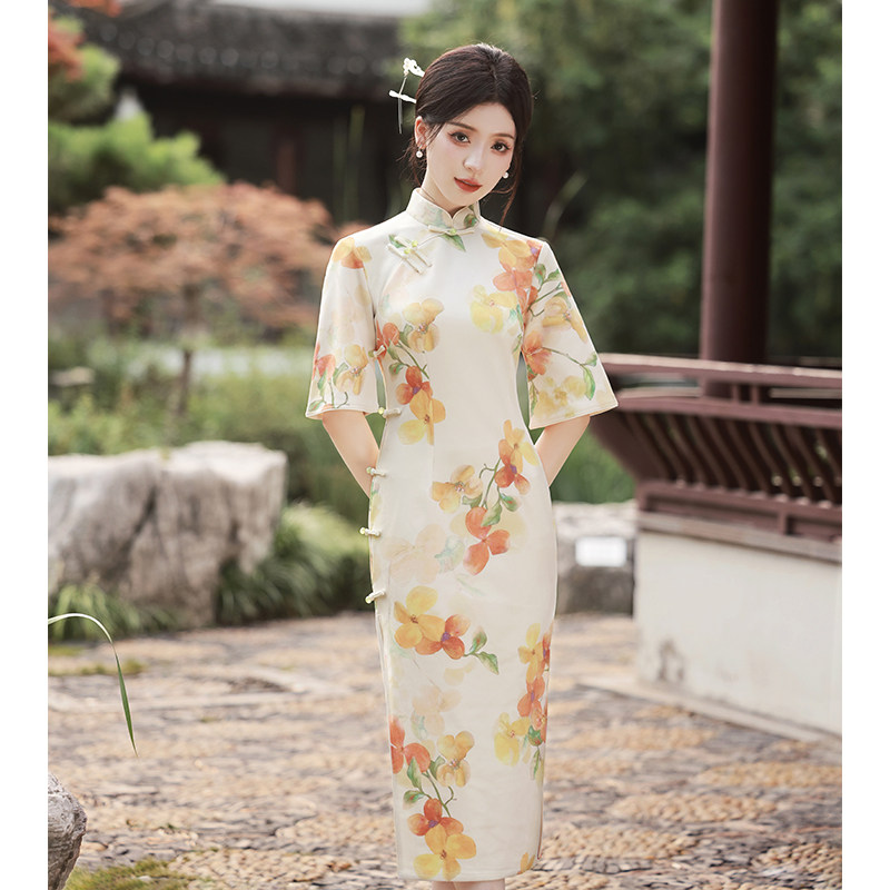 改良版旗袍年轻款少女高端气质中长款新款2023秋季复古中国风修身