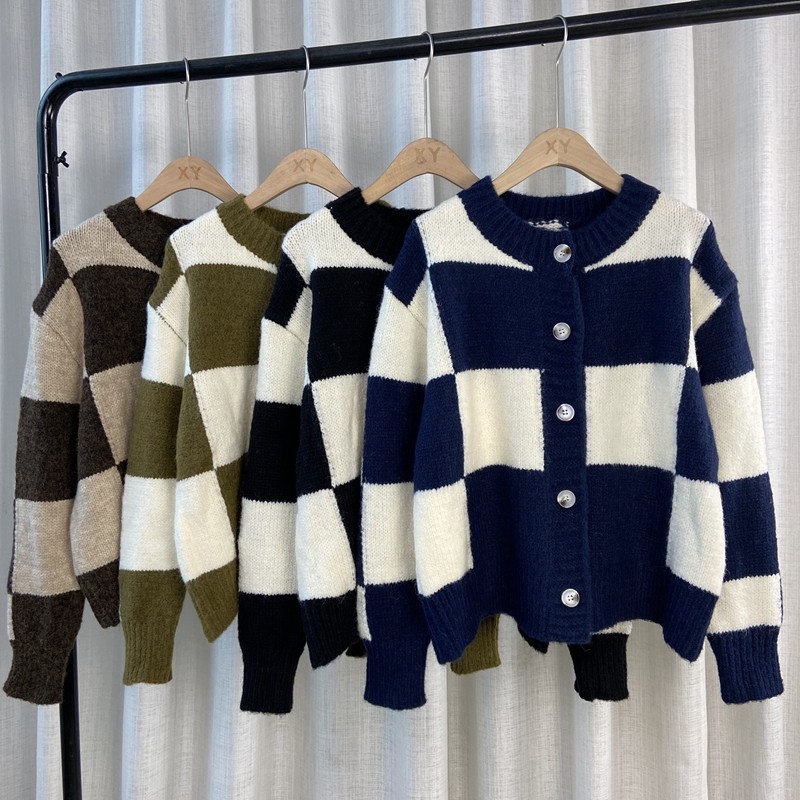 圆领开衫格子毛衣女复古撞色针织衫嵌花百搭开衫上衣长袖秋季外套