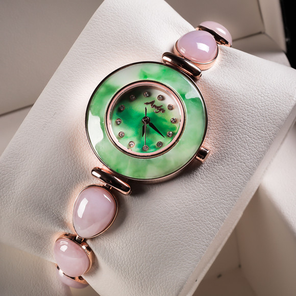 翡翠a货冰润豆绿飘绿18k镀金镶嵌女士手表37.80克