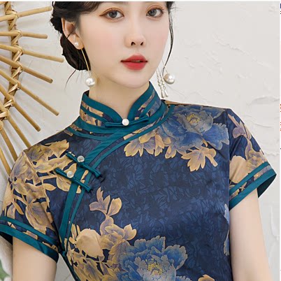 40岁50岁优雅知性中年旗袍长款仿香云纱包边短袖大花走秀演出服夏