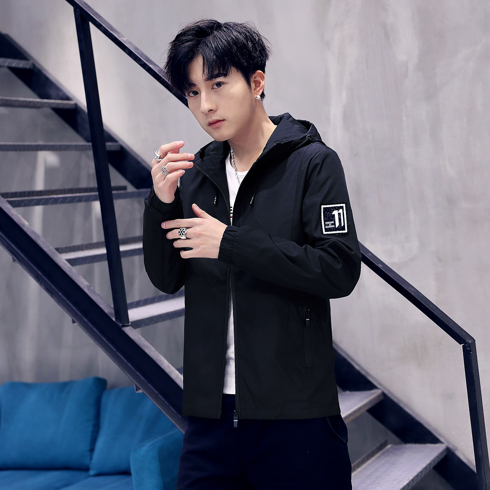 乔丹_春秋季男装连帽夹克361品乔丹潮风衣中青年茄克运动上衣休闲外套