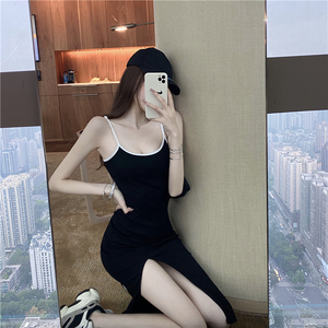 Actual shooting of new women's clothing in spring and summer Chi Fenggang style sling V-neck split skirt Hepburn dress