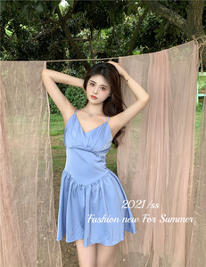 Real shooting of the new summer small man puffy suspender short skirt French temperament wrinkled slim waist dress