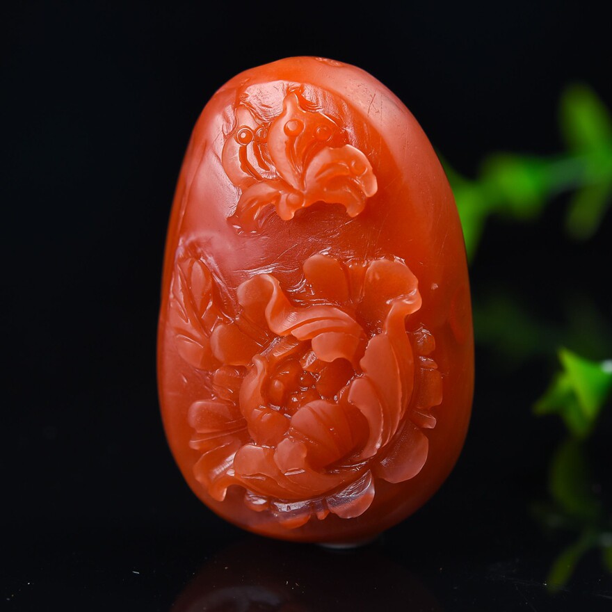 22.26g 精品保山料 南红玛瑙 (花开富贵)挂件