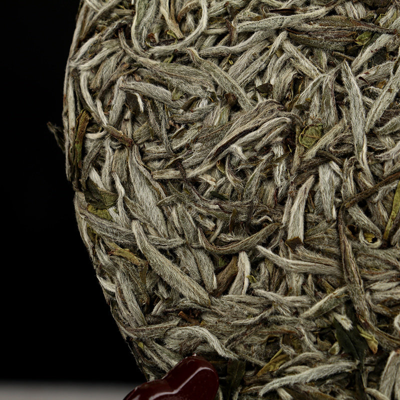 【一元起拍 2片/700克】2016年白毫银针王 福鼎臻品白茶 明前白茶