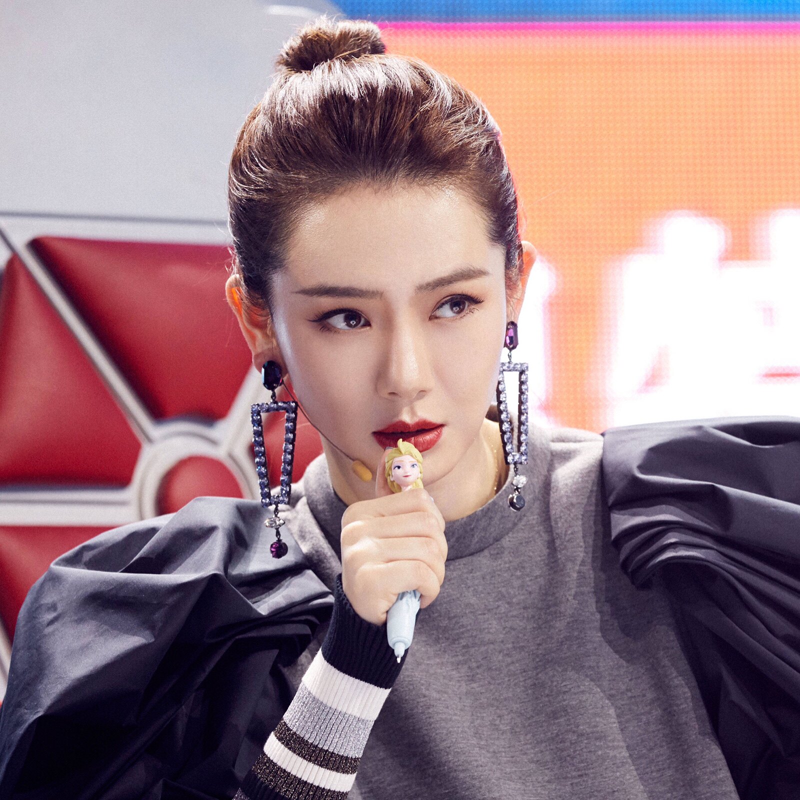 最强大脑戚薇同款三角形紫水钻耳环超闪长款气质夸张流苏耳坠耳钉