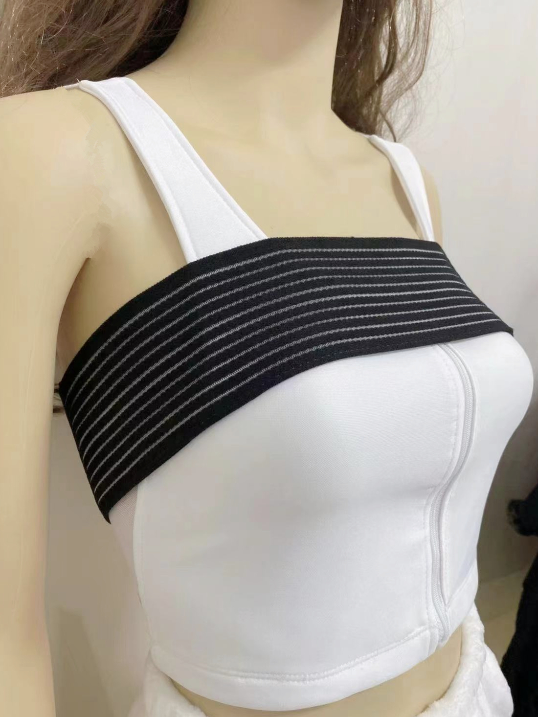 运动束胸弹力跳绳防震胸部护胸绑带固定绑胸绷带压胸塑身上衣 原价15