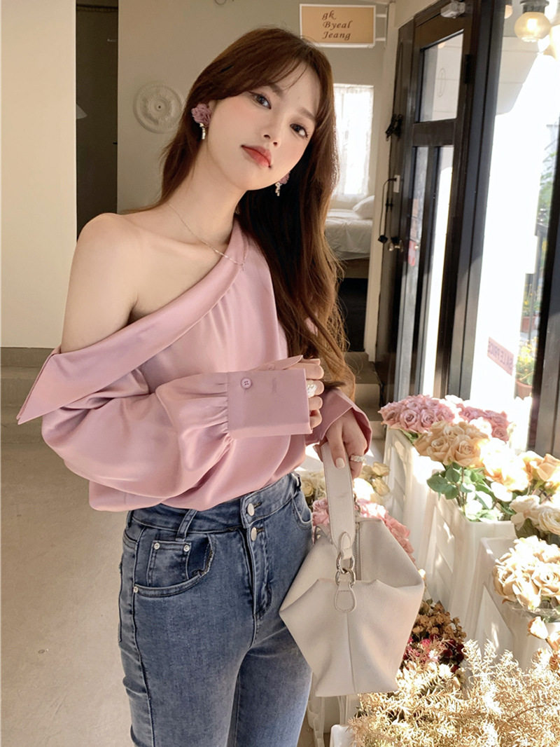 斜肩小心机粉丝衬衫上衣春装2022新款甜辣风小性感设计感衬衣女潮