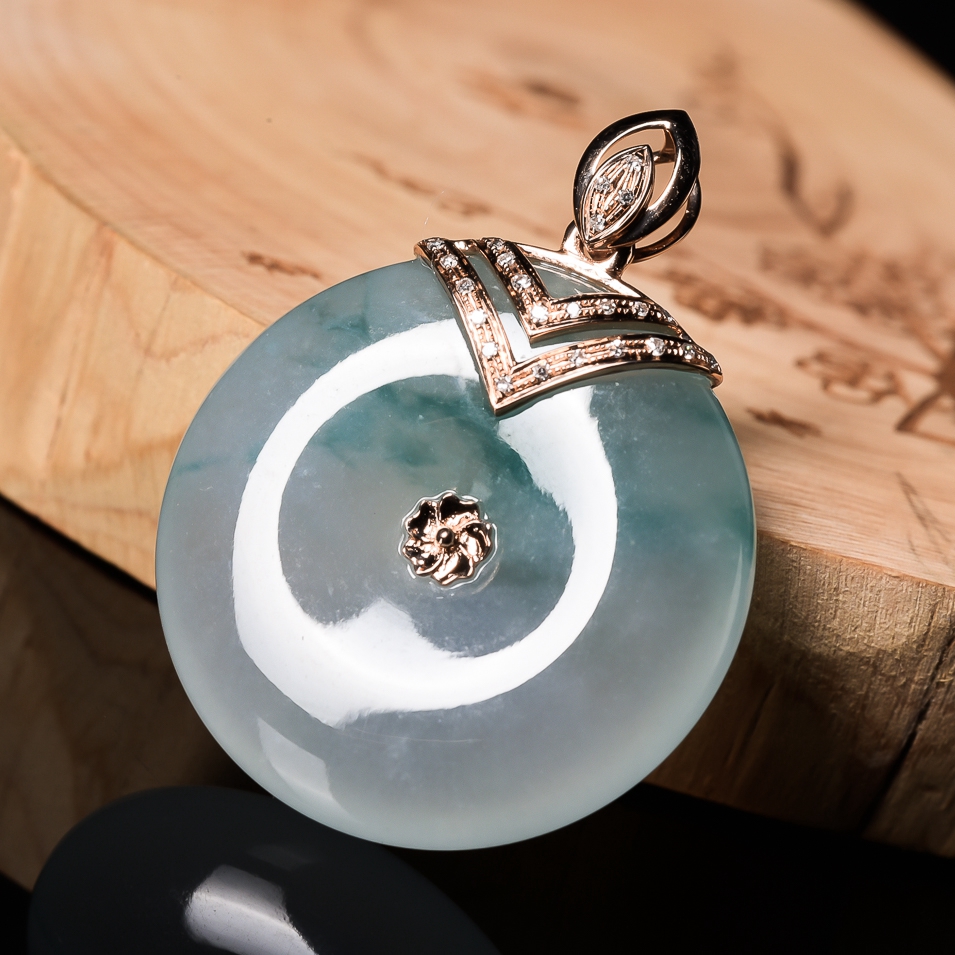 【源头好货-四会】皇廷-18k金镶嵌钻石扣头冰润平安扣吊坠10.43g