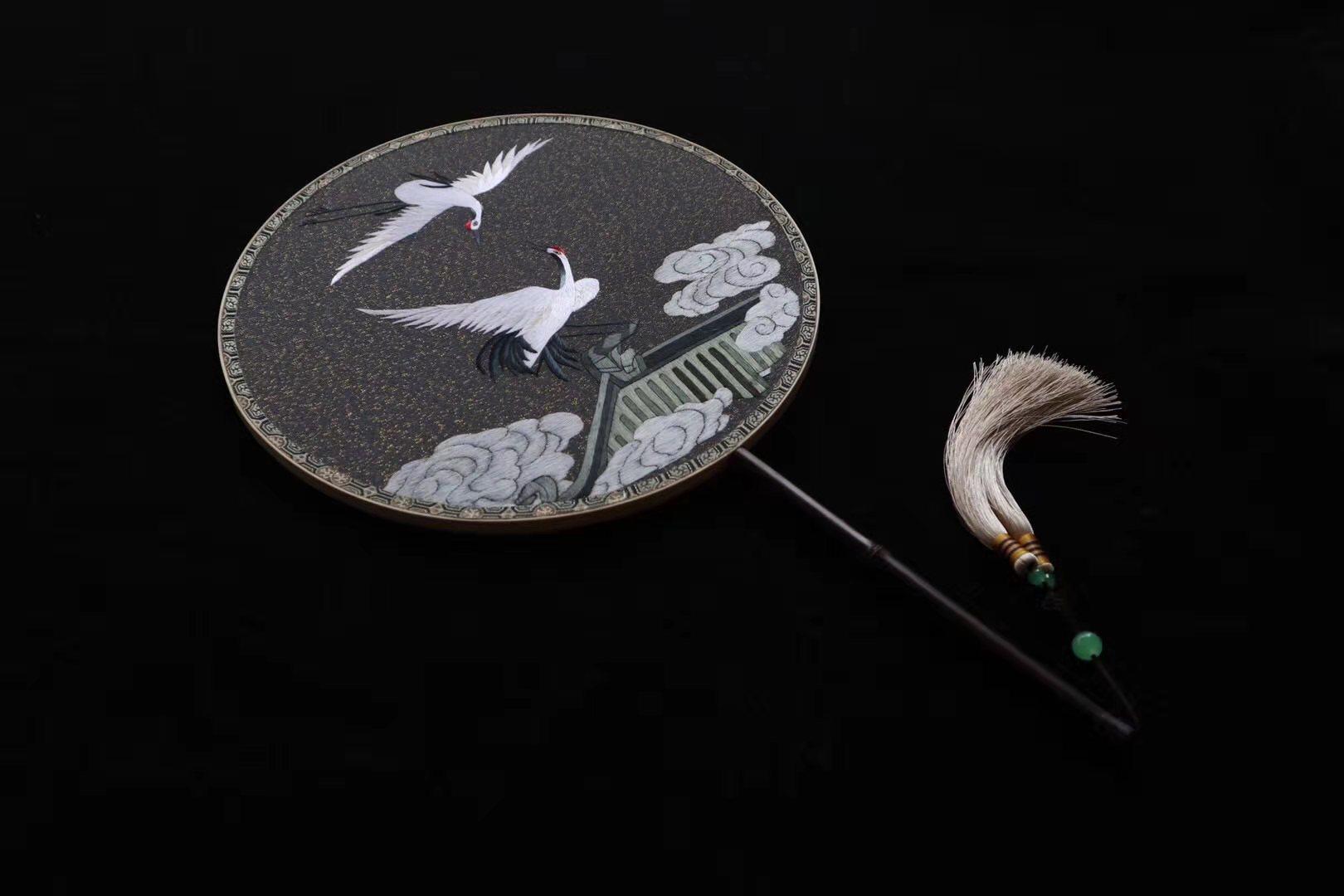 新款苏州真丝刺绣双面缂丝手工扇圆形团扇子送礼老外出