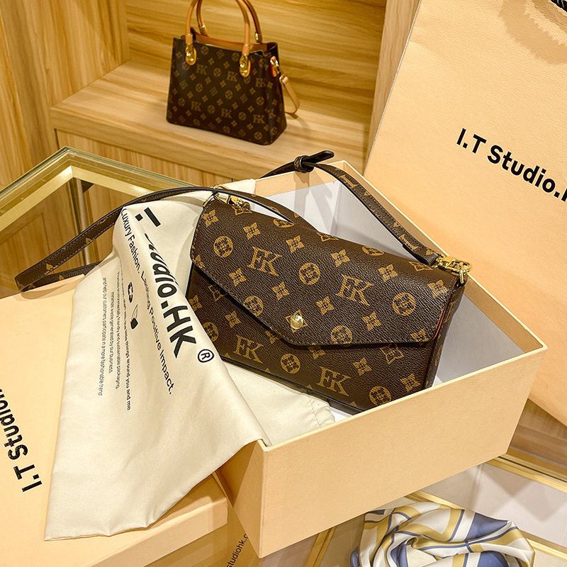 lv&xvx三合一信封包女包方形新款链条钱包单肩斜挎简约小方包老花