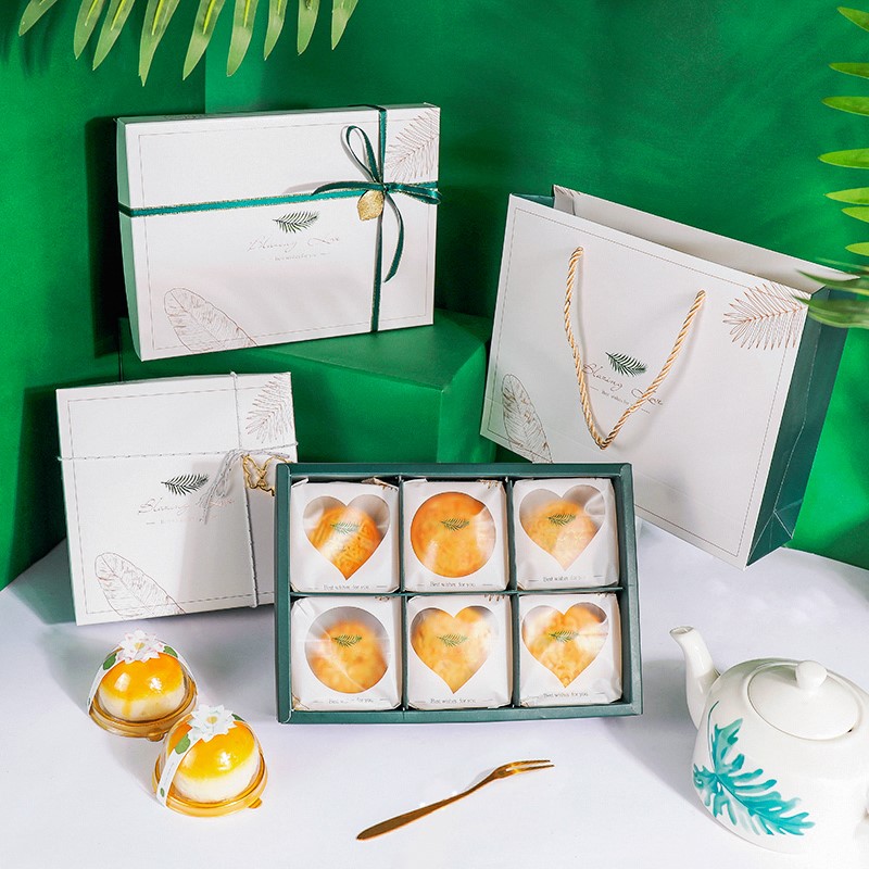 Moon Cake Packaging box Gift box originality Gilding Snowflake Biscuit boxes Pineapple Cake Bean paste cake Moon cakes Packaging boxin the Kitchen/Cooking utensils , Barbecue/Bakeware , Baking DIY Appliance , Snack packaging/Bags category - from Buy2taobao.com to provide professional Taobao agent buy service